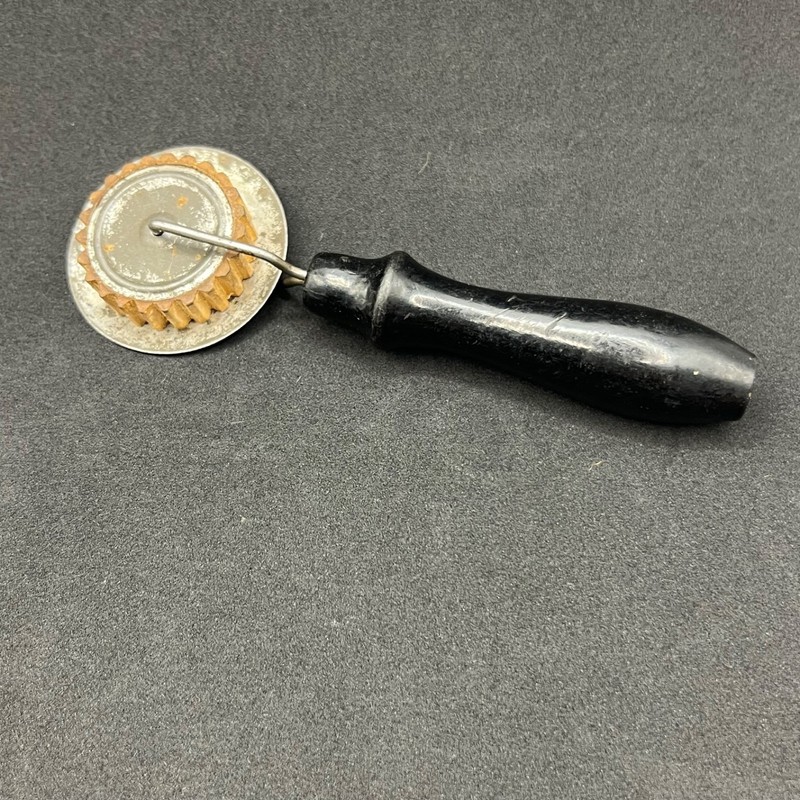 Antique Primitive Wood Pie Crimper Pastry Wheel Cutter Black Wooden Handle Vtg gallery