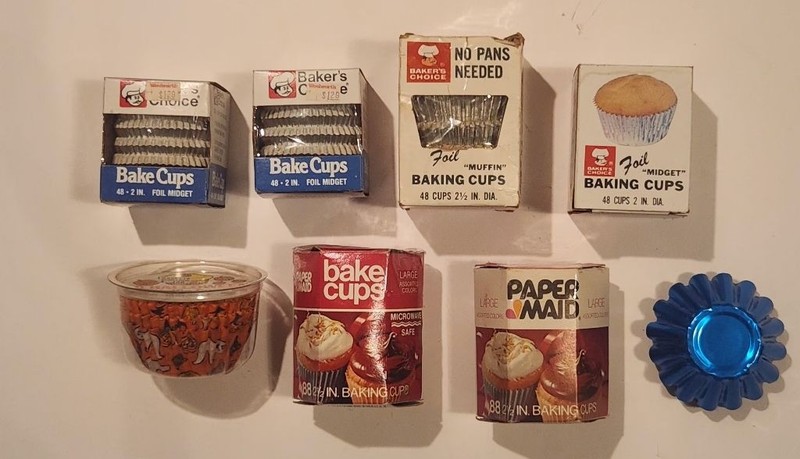 Vintage Lot of 8 Various 1950-1970’s Baking Cups NIB Bakers Choice/Papermaid