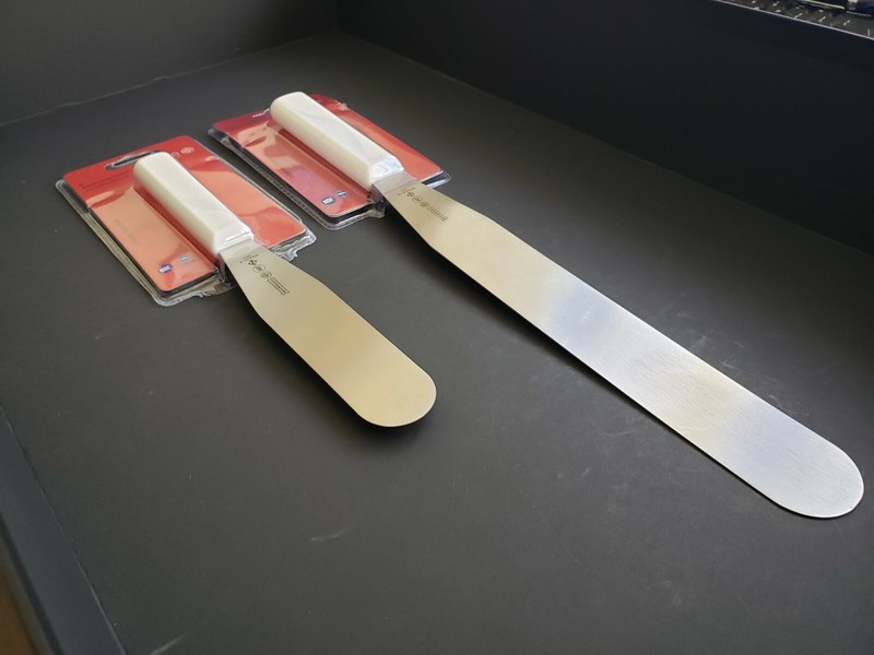 Icing Spatula Kit 6" and 12 " W5650-6 W5650-12 Mundial Baker Icing Spatula Kit gallery