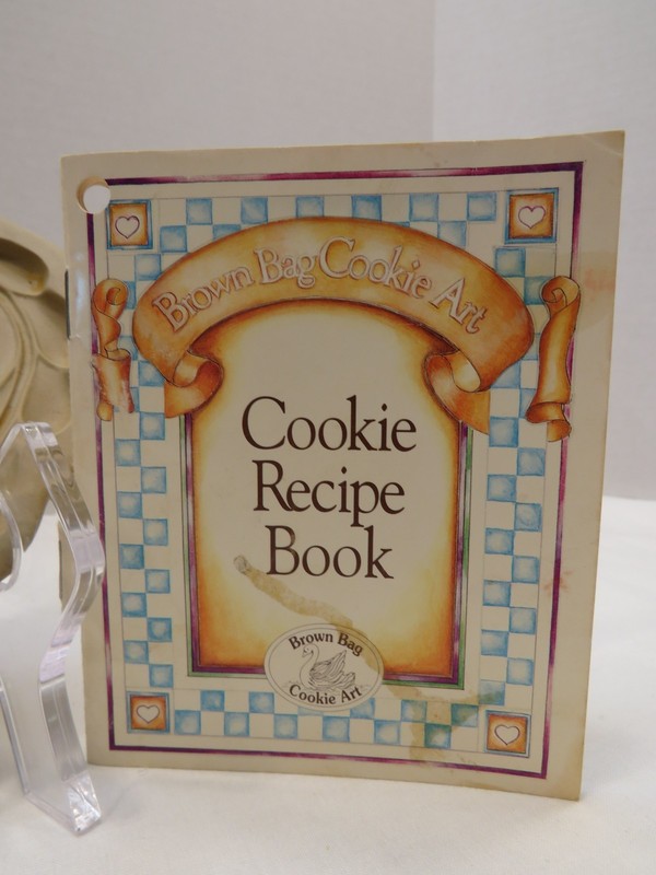 Cookie Press Mold and Recipes - Fancy Heart - Brown Bag Cookie Art gallery