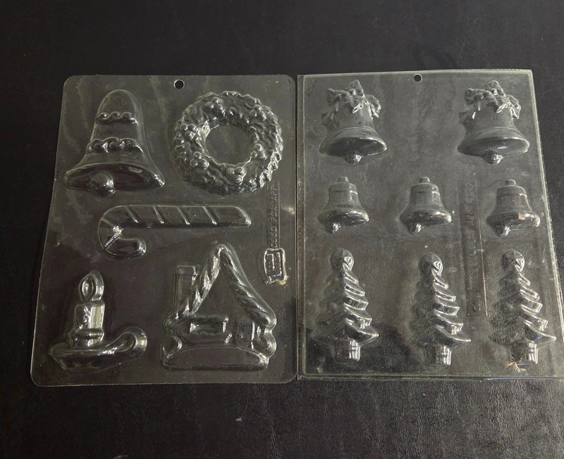Lot of 10 Vintage Chocolate Candy Molds Christmas Thanksgiving Trains Lollipops gallery