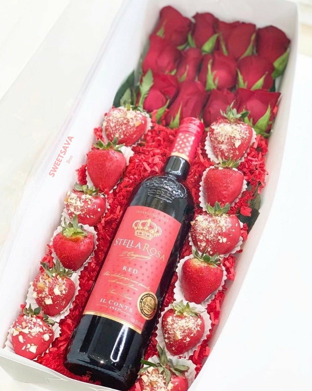 White Box Size 20x7x4 For Valentines, Wine, Roses, And Chocolate Strawberries gallery