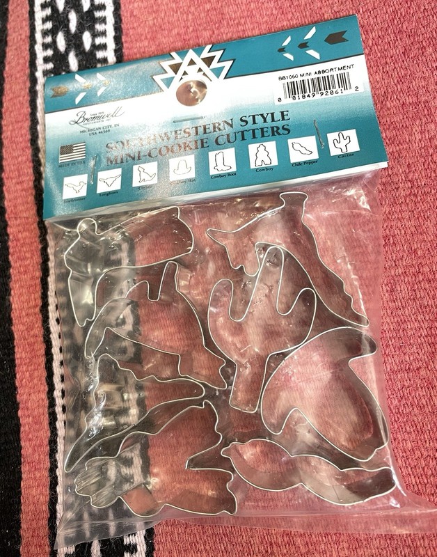 Vintage 1990s Southwestern Mini Cookie Cutters Kitchen Baking Metal Cowboy 90s