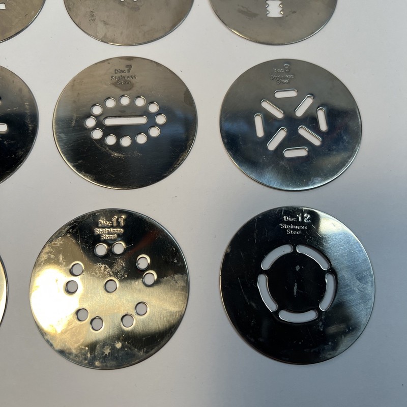 Salton Electric Cookie Press CKM25 Replacement Design Discs & Icing Nozzles gallery