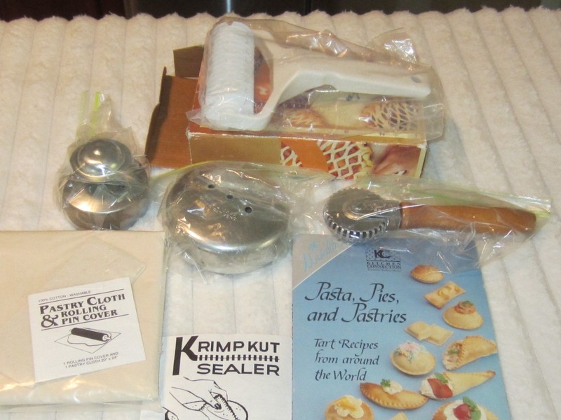 NEW Lot of Baking Pie Supplies