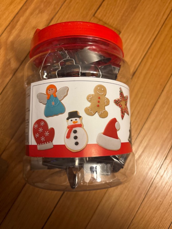 Cookie Cutter Bucket Set by Makery™ gallery
