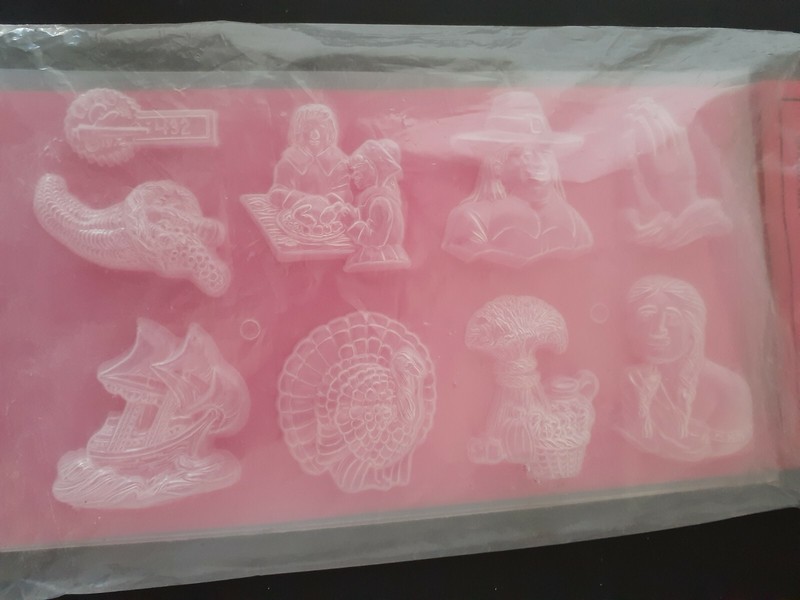 Bite Size Thanksgiving Chocolate Candy Mold Turkey Pilgrim Etc.
