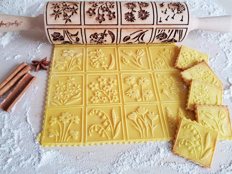 SPRING FLOWERS Embossing Rolling Pin with 16 Different Flowers in Squares. Do... gallery