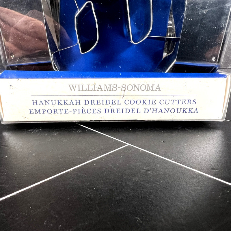 Set of 4 Williams-Sonoma Hanukkah Dreidel Cookie Cutters NIB gallery