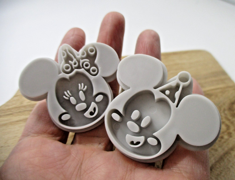 2025 Disney Mickey Minnie Cookie cutter with stamp 2pcs seria japan gallery