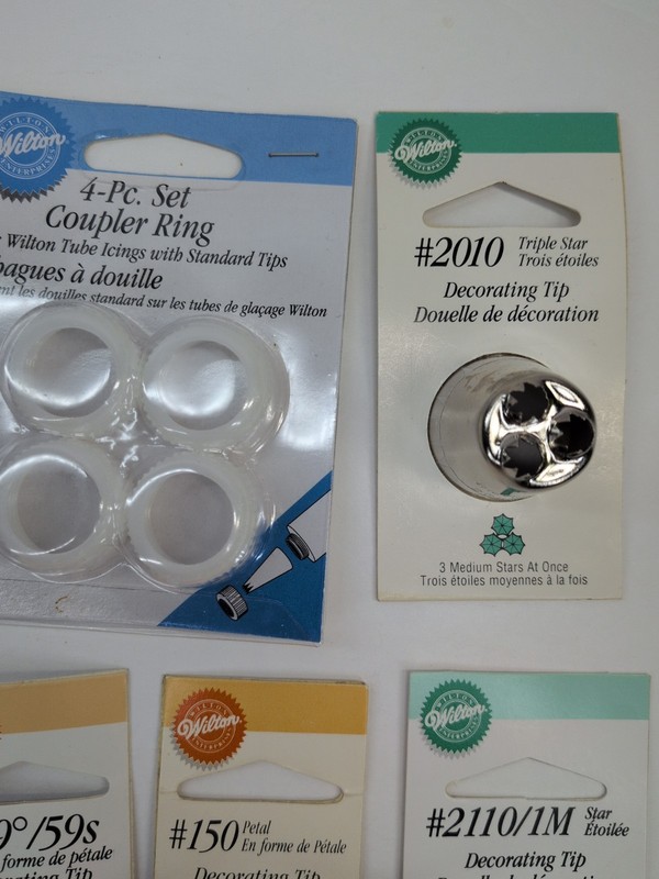NEW LOT!🚨Wilton Cake Decorating Bag Ring Set Piping Tips 366/352/2010/102/2110+ gallery