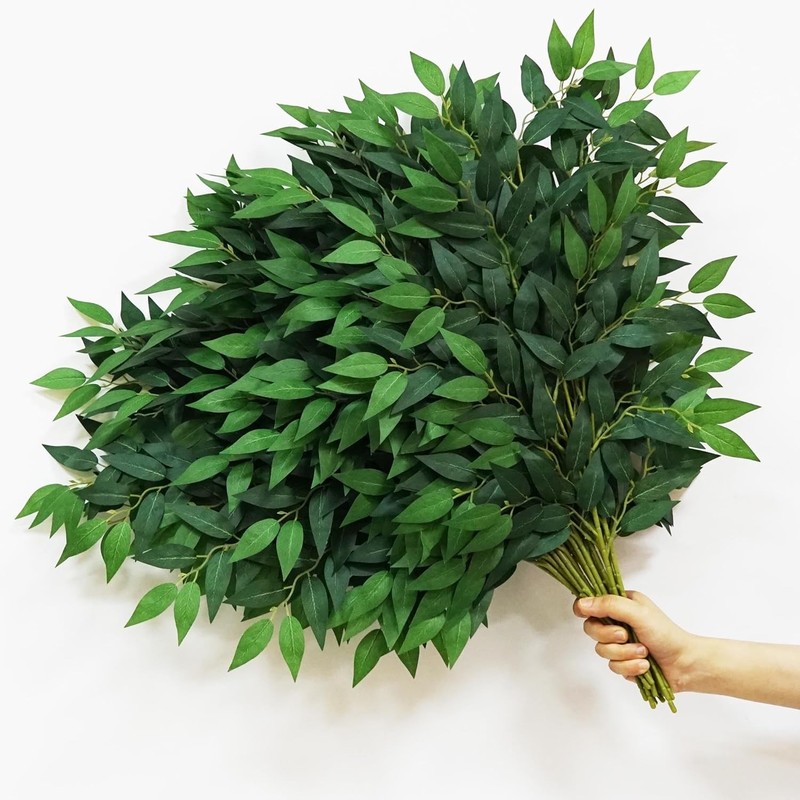 40 Italian Ruscas green plants, 68cm artificial green plant wreath
