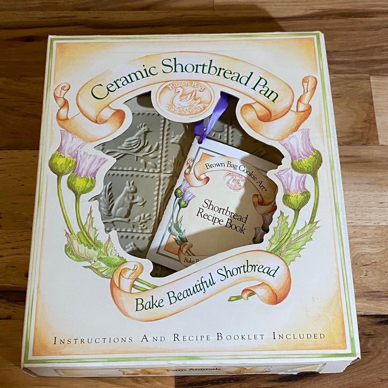 Vintage Brown Bag Cookie Art Mold Farm Animals 1990 Hill Design NIB gallery