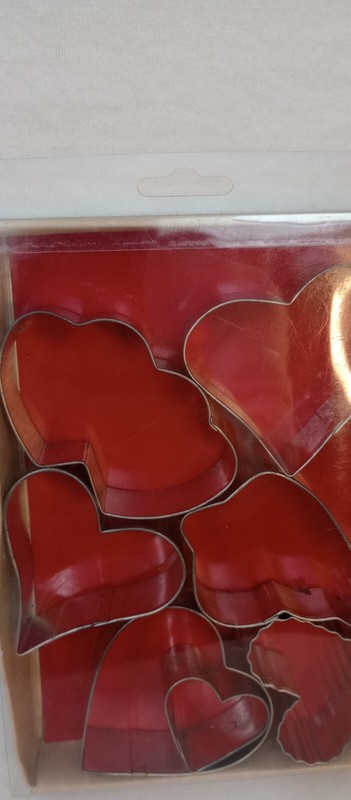 Valentine's Day/Wedding Set of 7 Metal Heart Shaped Cookie Cutters NIP gallery