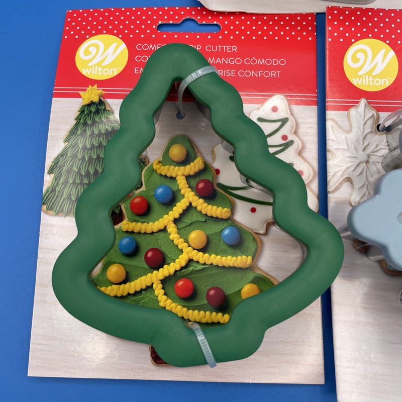 Wilton 4" Comfort Grip Cookie Cutter Christmas Tree Snowflake Gingerbread House gallery