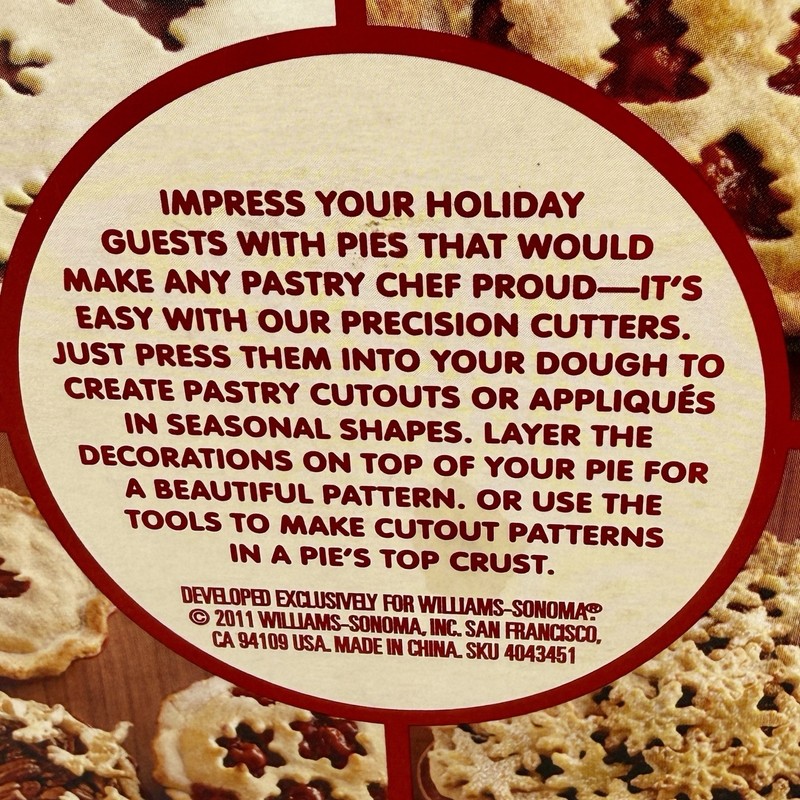 Williams Sonoma Pie Crust Cutters Happy Holiday 4 Pieces New Old Stock 2011 gallery
