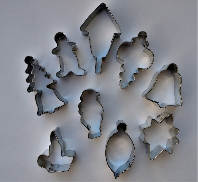 Christmas MINI SPECIAL Cookie Cutter 9 pc Set – Ornaments Candle, Bell, Santa,