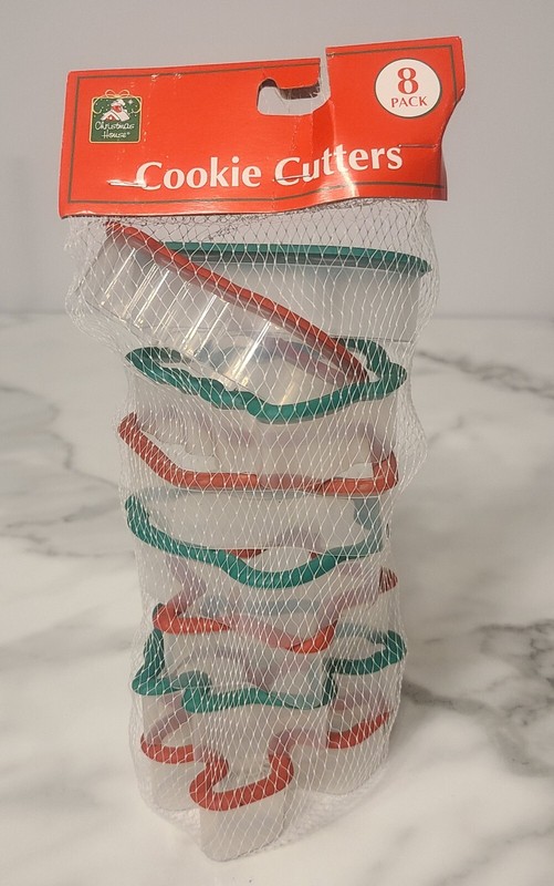 Holiday Cookie Cutters Christmas House 8 Pack Plastic New In Original Packaging