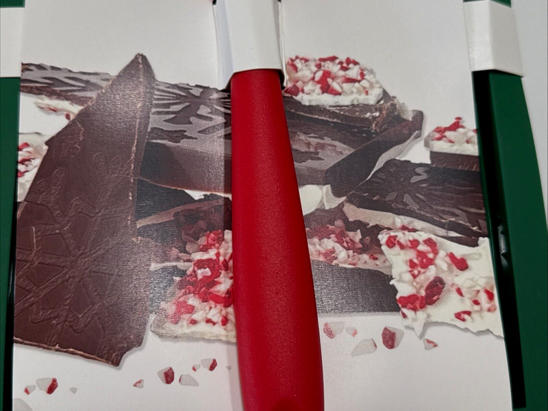 New! Stir Holiday Candy Bark Mold Kit Food Kitchen Decorating Christmas gallery