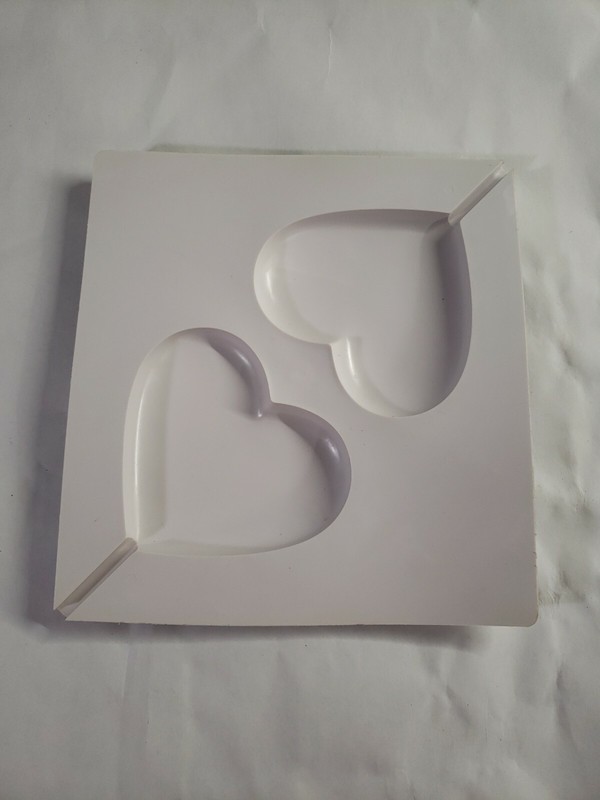 Wilton Candy Mold 1910-1112 Heart shape Silicone Heavy weight flexible 2 opening