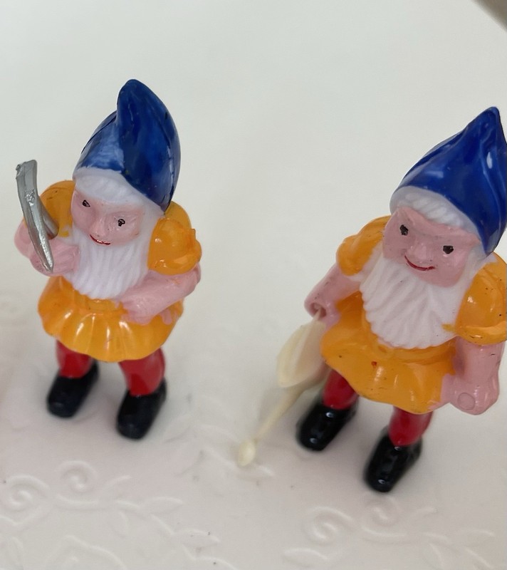 Lot of 15 Snow White & Seven Dwarfs Cake Toppers Figures New Party Decorations gallery