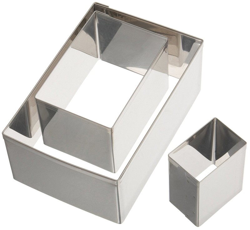 Ateco Stainless Steel Cookie Cutter Set of 3 Plain Edge 1.5 to 4.5 Inches