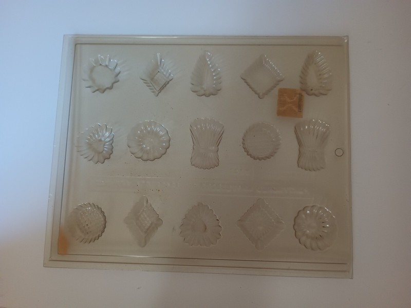5 clear plastic molds for chocolate candies Bell Icecreamcone & Christmas pops gallery