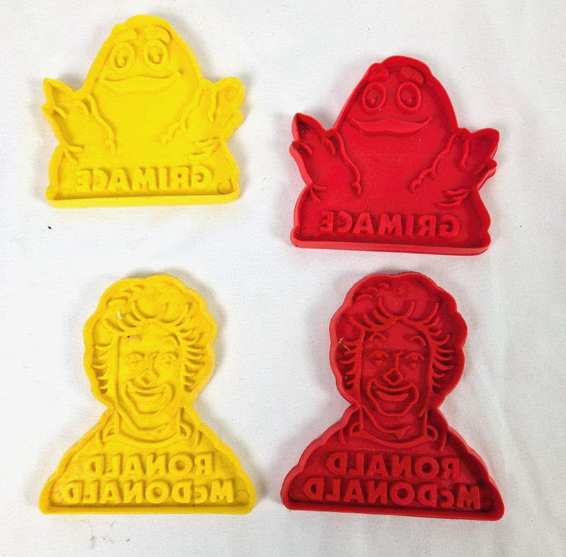 4 McDonalds Cookie Cutters 2 Ronald McDonald & 2 Grimace