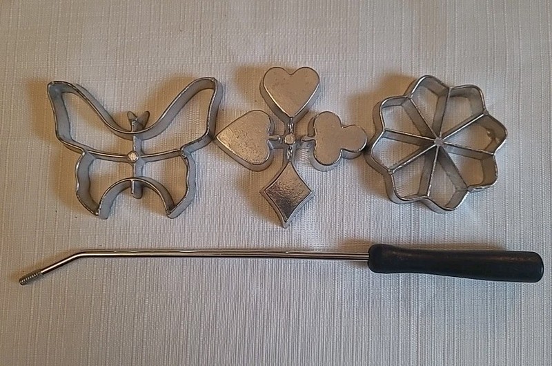 Vintage Rosette Iron Cookie Mold Set of 3 w/ Handle Cast Aluminum Pastry Taiwan