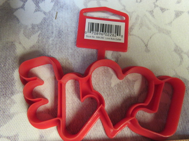 Wilton L-O-V-E Red Valentine Plastic 3 INCH Cookie Cutter #509-282 - Brand NEW gallery