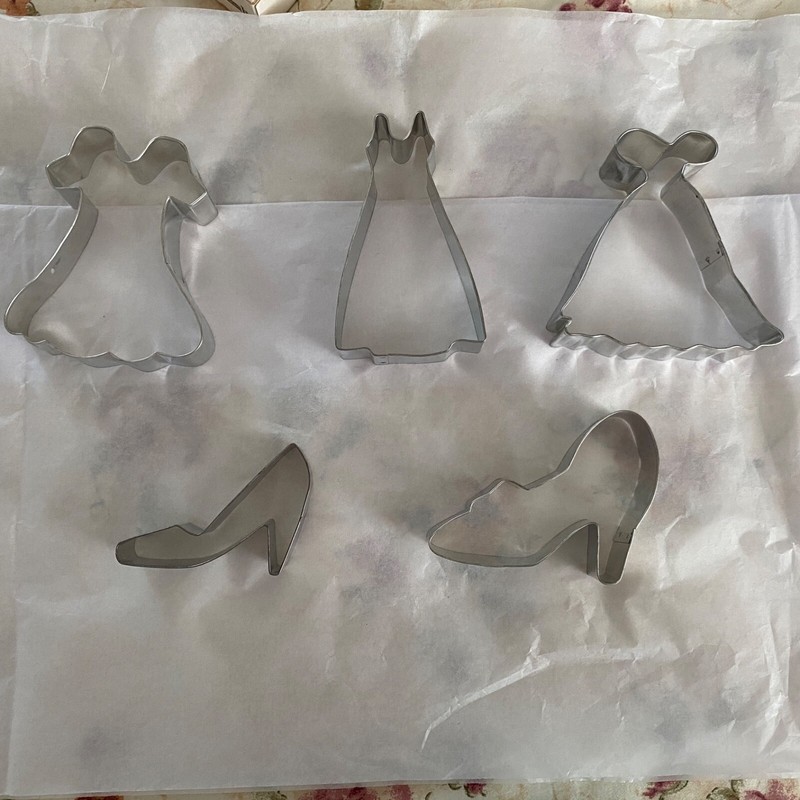 New lot of 5 fashion cookie cutters clothing and shoe shapes