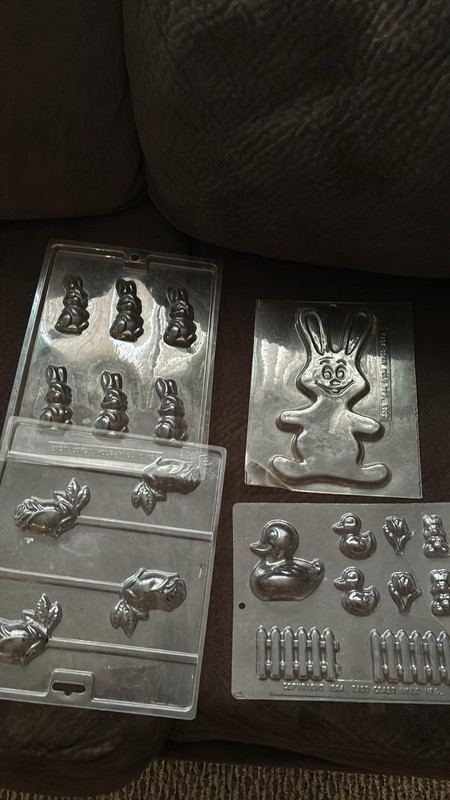 Plastic chocolate candy molds – Easter bunnies, Bunny, Ducks, Roses