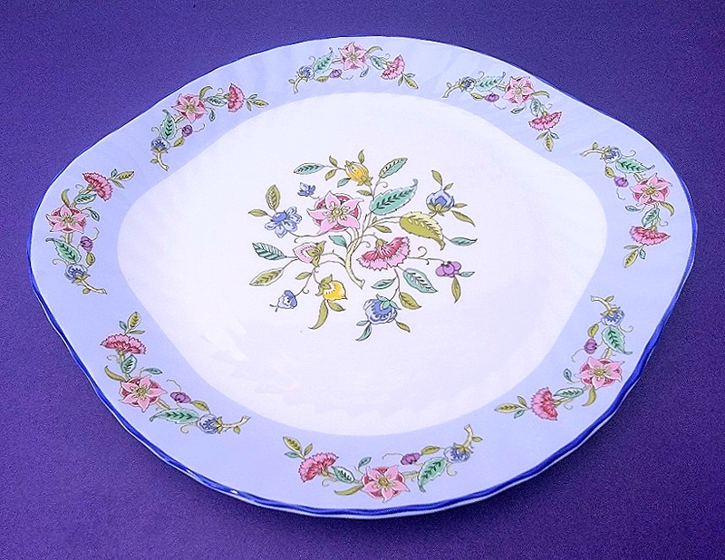 Minton England Haddon Hall 2005 on Blue Band & Blue Trim Cake Plate 848