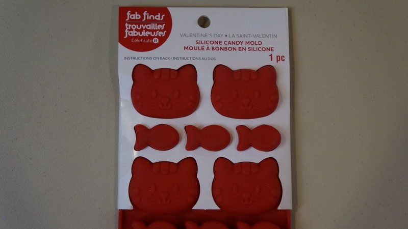 Lot of 3 New Silicone Candy Mold Chocolate Treat Assorted Pets Cat Dog Bones gallery