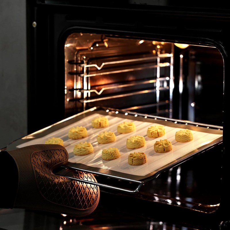 KitchenRaku 2-Pack Silicone Baking Mat, 2 Half Sheet, Brilliant White gallery