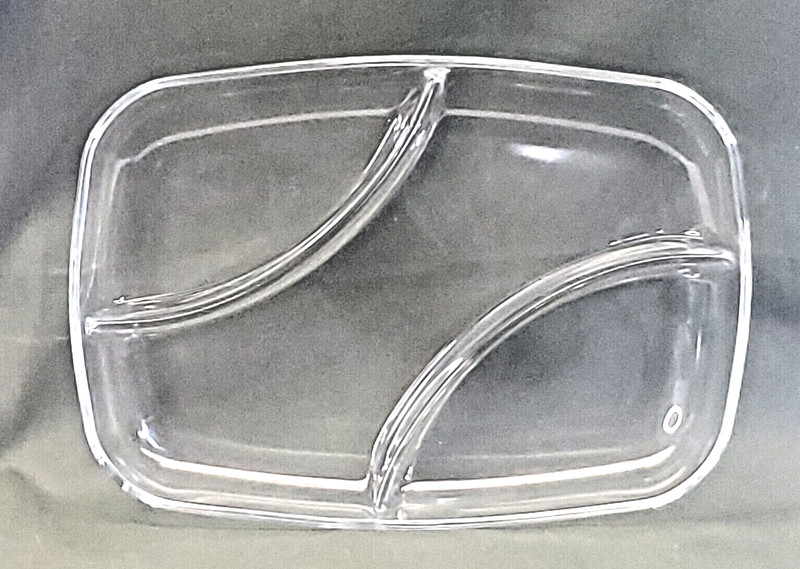 Luigi Bormioli Michelangelo Divided 3-Section Serving Tray Oval 11.5" x 8.25" gallery