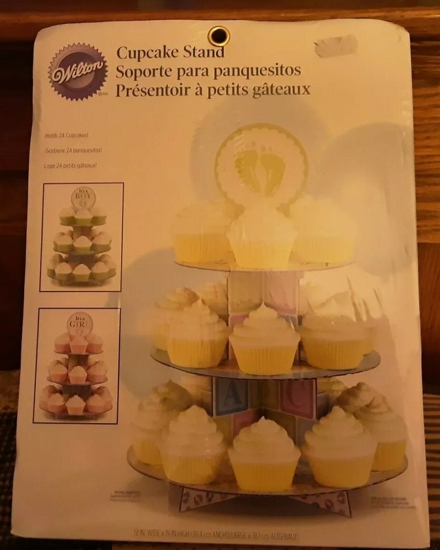 WILTON CARDBOARD CUPCAKE STAND