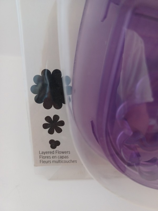 Wilton 4 Piece Sugar Sheets Layered Flowers, Butterfly Cutting Inserts Brand New gallery