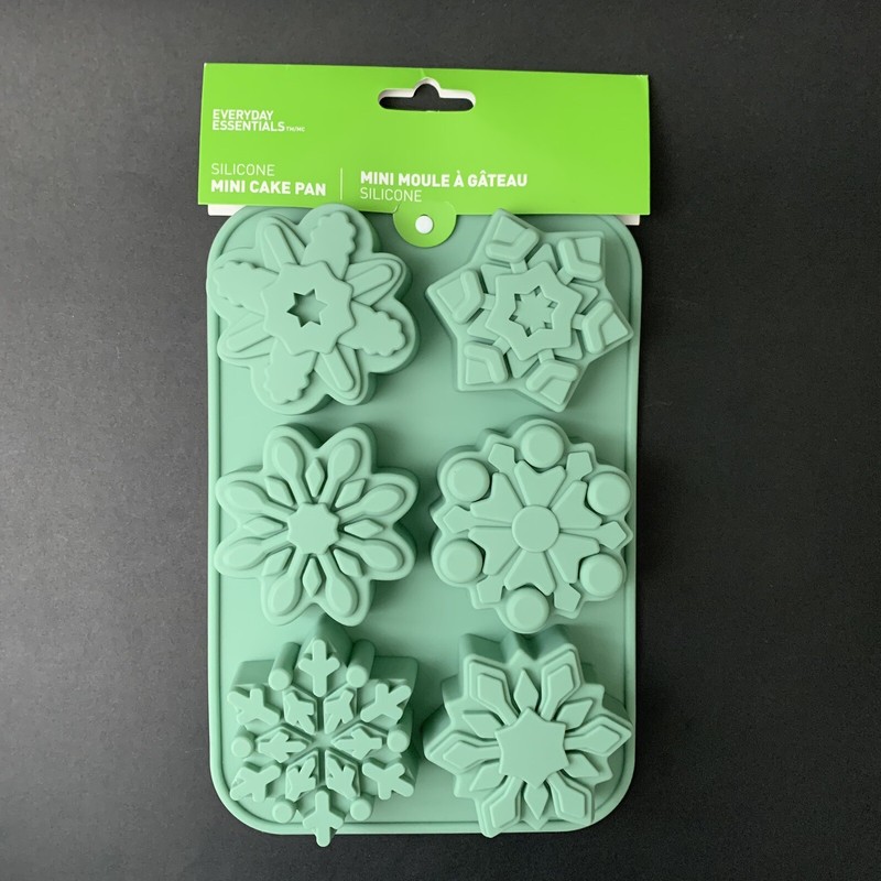 Christmas Silicone Mini Cake Pan Mold Assorted Snowflakes Shape Holiday Baking gallery