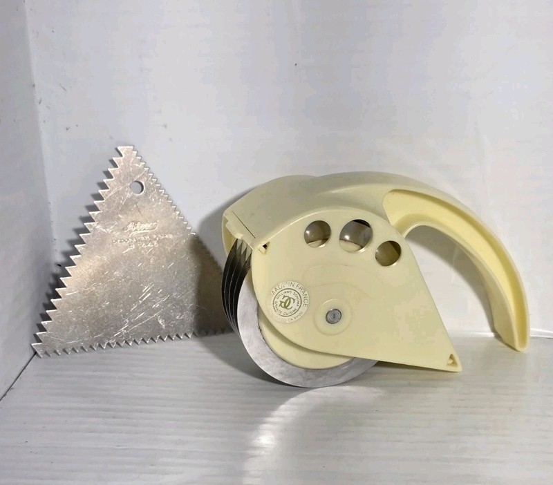 2 Vintage Pasta Dough Pastry Cutter & Ateco Cake Decorating Comb #1446 Aluminum