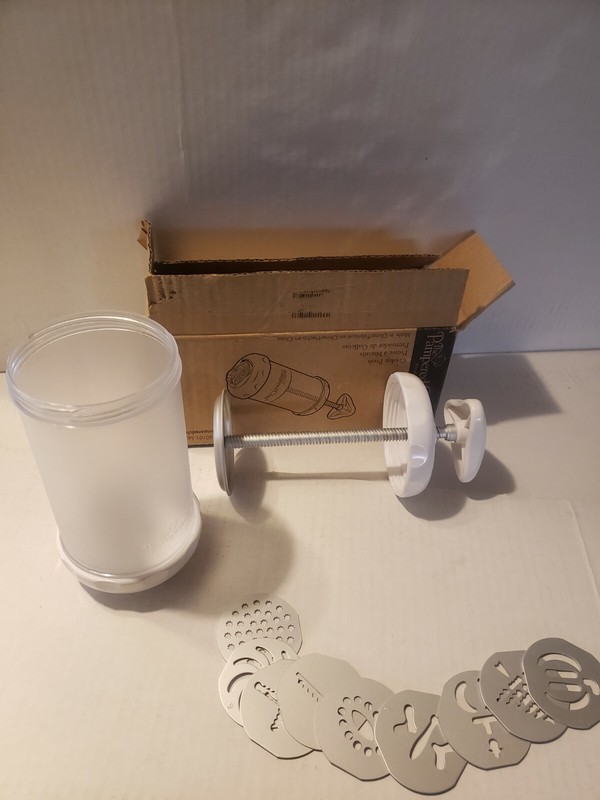 The Pampered Chef Cookie Press, Potato Ricer # 1526. gallery
