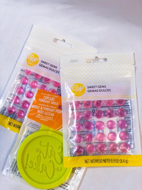 Wilton Cupcake Fondant Mold and Pink Isomalt Gems Baking Tools Cookies Desserts gallery