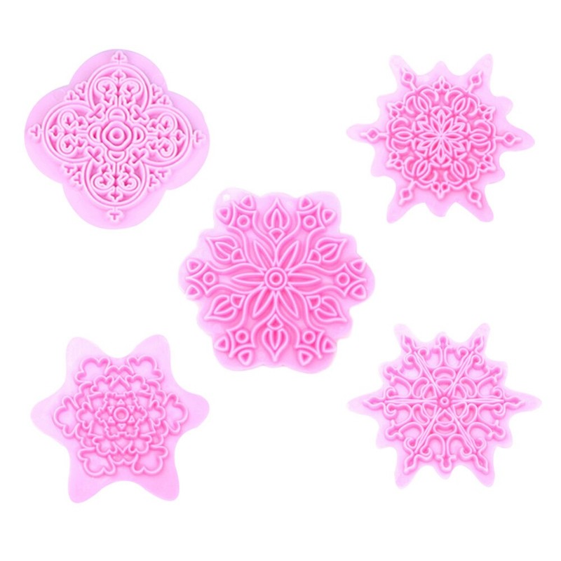 5 Pcs Snowflake Cookie Cutter Plastic Christmas Ice Cube Mould Crayon Piece Set gallery
