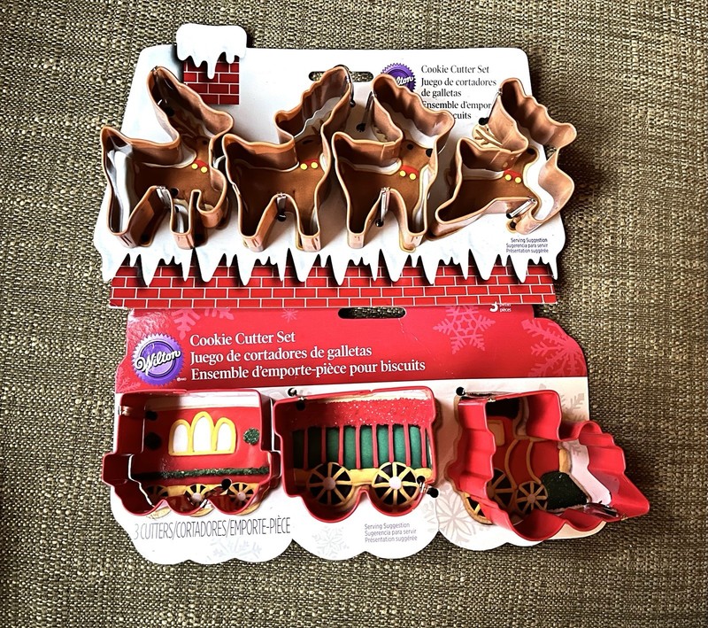 Wilton 4-Piece Christmas Reindeer & 3 Piece Train Metal Cookie Cutter Set