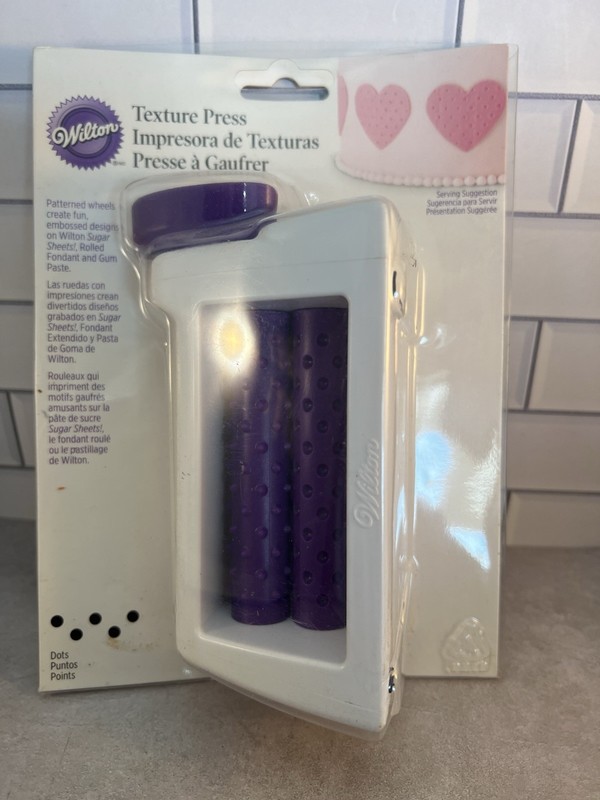 Wilton Cake Decorating Dots Texture Press #1907-1037, Great Way To Add Accents!