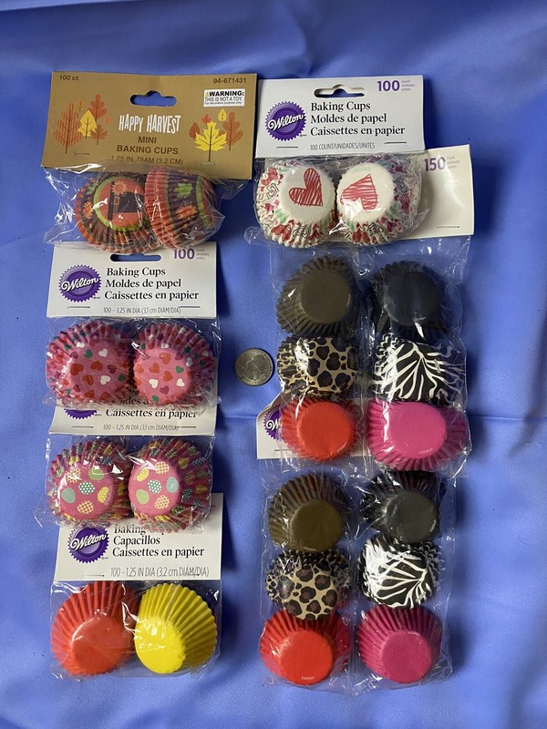NEW Lot 1000 + mixed size and prints Reynolds Baking Cups Cupcake gallery