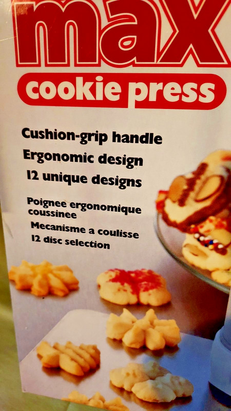 Wilton VTG Cookie Max Press 2001 12 Designs Preowned gallery