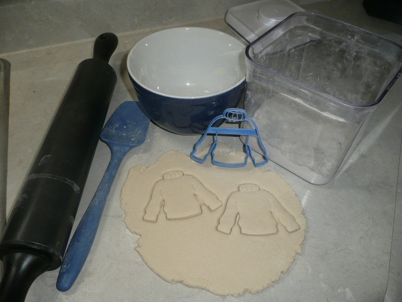 UGLY SWEATER DETAILED UNIQUE TACKY WINTER CHRISTMAS COOKIE CUTTER USA PR3861 gallery