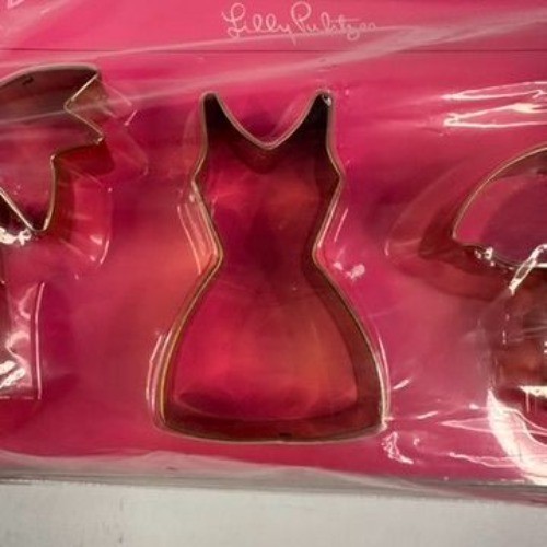 Lilly Pulitzer Set Of 3 Gold Metallic Cookie Cutters: Palm Tree Dress Flamingo gallery