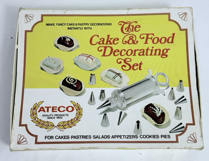 Vintage ATECO 701 Cake & Pastry Decorating Set Complete w/ Box Wilton Tips USA